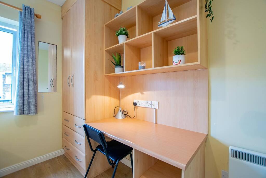 106 - The Townhouse By Shortstays Голуей Екстериор снимка